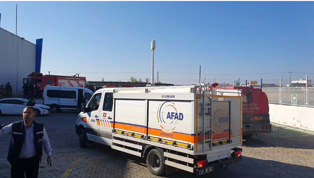 Diyarbakır'da korkutan patlama: 1'i ağır 4 yaralı var - Resim: 0