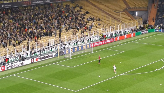 Kadıköy'de Gazze pankartı: Filistin'deki her çocuk... - Resim: 1