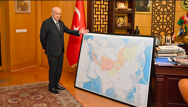Rus sözcü Bahçeli'nin Erdoğan'a hediye ettiği tablo için teessüf etti - Resim: 0