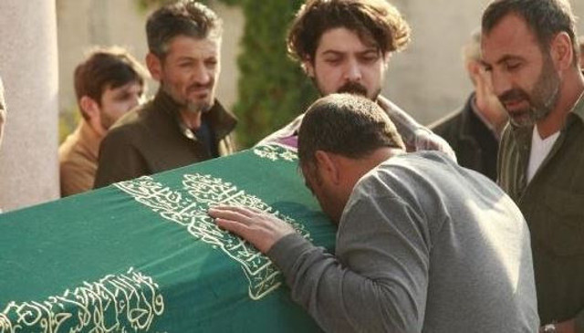 Liseli kızın acı sonu... Sigara içerken öğretmenine yakalandı 6. kattan aşağı atladı! - Resim: 3