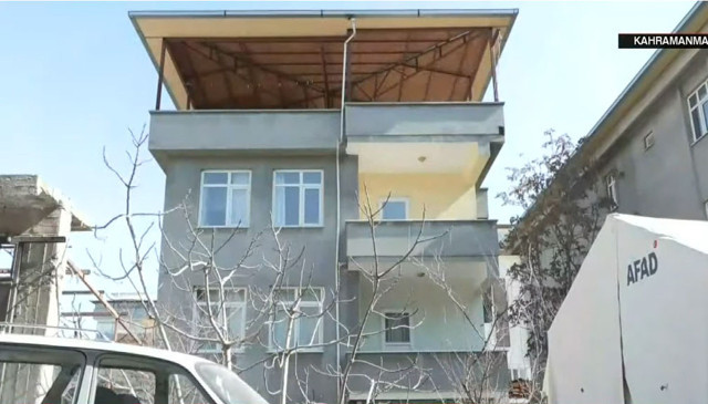 'Çok demir kullandılar' diye kızmıştı ev sahibi şimdi o ustaları tek tek teşekkür için arıyor - Resim: 1