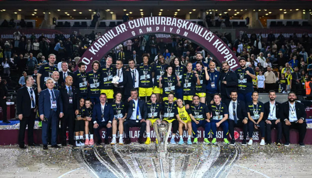 Cumhurbaşkanlığı Kupası Fenerbahçe Opet'in! - Resim: 0
