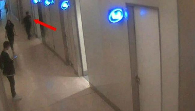 Hain FETÖ'nün şeytanın aklına gelmeyecek oyunu deşifre oldu! AVM tuvaletinde para transferi - Resim: 1