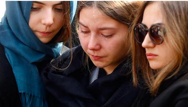 Naim Süleymanoğlu çocukları kaç tane 4 kızı ve annelerine bakın - Resim: 0