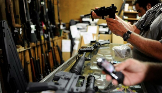 ABD'deki kanlı kongre binası baskını! Silah şirketi hisseleri uçtu - Resim: 0