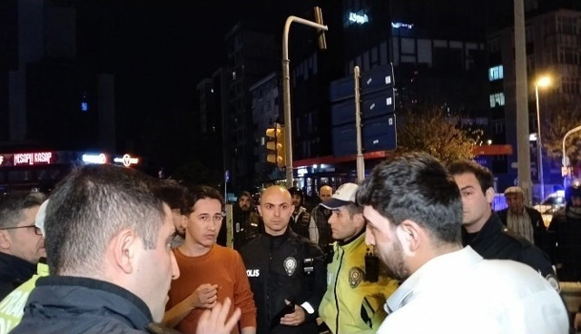 Kadıköy'de kaza! Gerçek olay yerinde ortaya çıkınca gözaltına alındı: Kardeşim beni kandırdı - Resim: 0