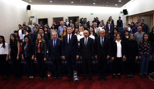 Bakan Ziya Selçuk programa bastonla geldi sebebi ise... - Resim: 0