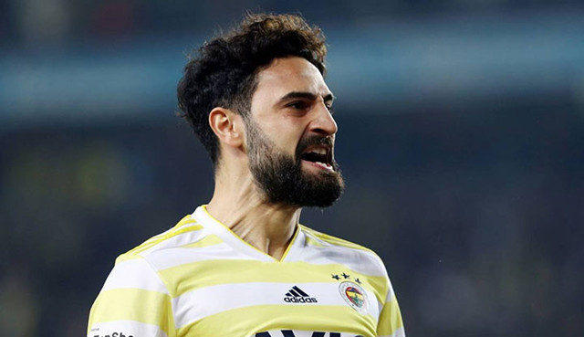 Fenerbahçe'den Mehmet Ekici'ye büyük şok: Kendine kulüp bul - Resim: 0