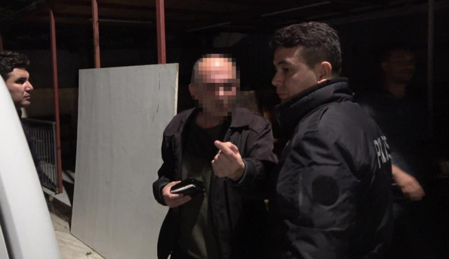 Komedi filmi gibi kumar operasyonu: Şüpheliler şekilden şekle girdi! “Nikah kıyıyorduk” - Resim: 0