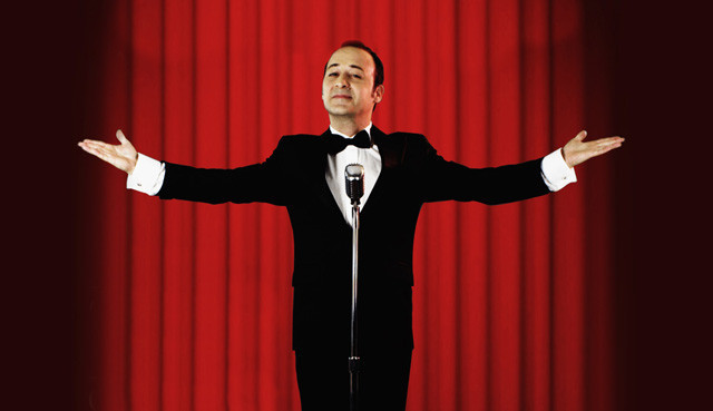 Tolga Çevik 10. yıla özel sürprizlerle dönüyor - Resim: 1