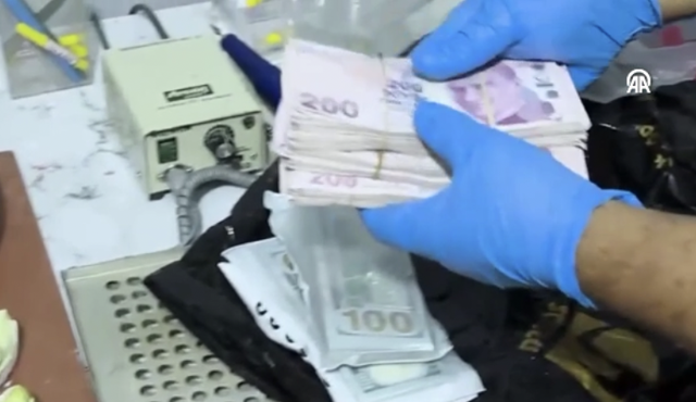 Iğdır'da 2 sahte diş hekimi yakalandı! Klinikten para fışkırdı - Resim: 0