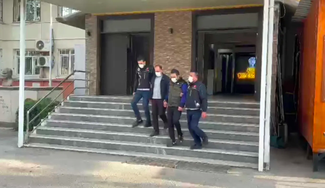 CHP'de istifa depremi! Oğulları CHP'nin aracında uyuşturucuyla yakalanmıştı - Resim: 1