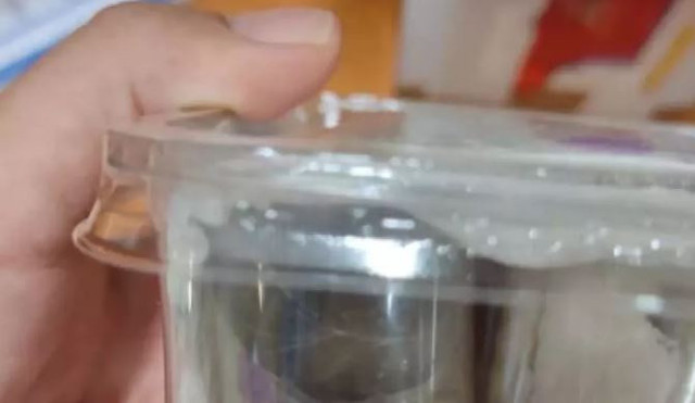 İzmir'de ele geçirildi! Tüplere yerleştirmişler! Canlı halde bulundu tam 26 adet... - Resim: 0