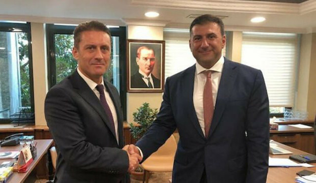 İBB eski müdüründen İmamoğlu'na tepki: Senin için verdiğim her dakika haram olsun - Resim: 0