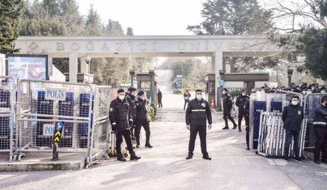 Ahmet Hakan: Üniversite içinden rektör atamak bir seçenek olarak masada olsa, huzur gelse, uzansak sonsuza - Resim: 0