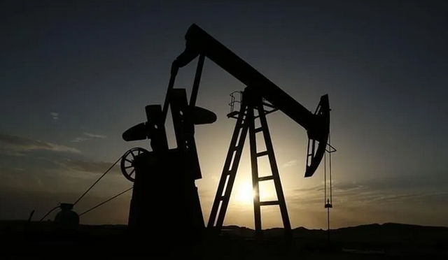 Piyasalarda deprem! Altın &ccedil;akıldı, dolar coştu, petrolde inanılmaz y&uuml;kseliş - Resim: 1
