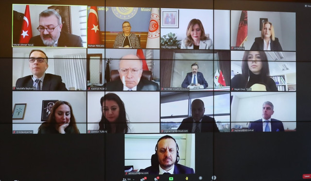 Ruhsar Pekcan: Arnavutluk'taki yatırımlarının değeri 1 milyar dolara yaklaştı - Resim: 0