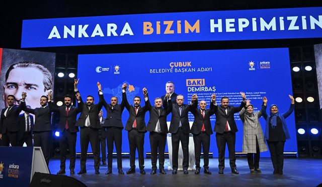 AK Parti'nin Ankara ilçe adayları belli oldu! Cumhurbaşkanı Erdoğan: Bol bol şov ve tatil yaptılar, millet hesabını soracak - Resim: 0