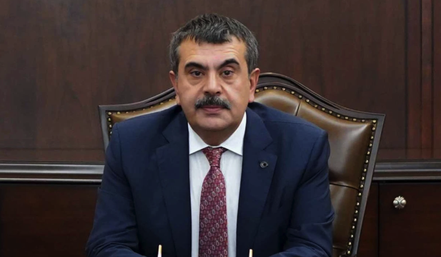 Lise kaç yıl olacak? Zorunlu eğitim süresi düşecek mi? İki ayrı ihtimal var... - Resim: 0