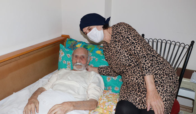 Hamallık yaptı kazandığı 5 ev 2 işyerini verdiği 3 oğlundan en büyük darbeyi aldı - Resim: 0