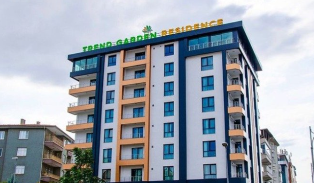 7.4’lük depremde Malatya’da rezidans yıkıldı! Enkaz altında kalanlar doktor - Resim: 0