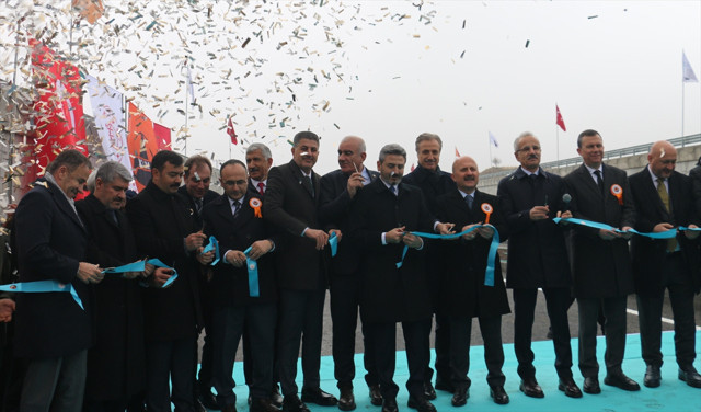 Kahta-Narince-Siverek yolu açıldı! Bakan Uraloğlu: Seyahat süresini 30 dakika kısaltıyoruz - Resim: 3