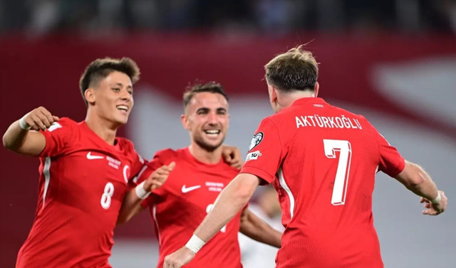 Kerem Aktürkoğlu'nun golü sonrası dikkat çeken görüntü! Yunus Akgün... - Resim: 1