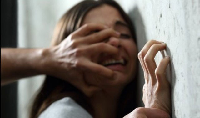 18 yaşındaki kızı sokak arasına çekip tecavüz etti! Yarım saat elle... - Resim: 2