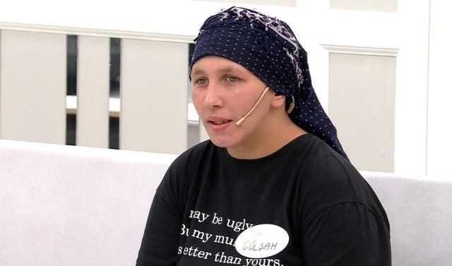 ATV Esra Erol'daki zihinsel engelli Fatma sevgilisi Ahmet, kuması ve onun sevgilisiyle yaşıyor! Rezalet! - Resim: 4