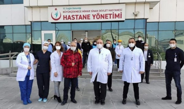 64 yaşındaki Prof. Dr. Oğuz Özyaral koronavirüsü yendi - Resim: 0