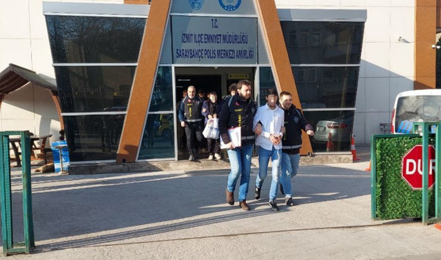 17 yaşındaki evli genç kız, sevgilisini döven eski erkek arkadaşını bıçakladı - Resim: 2