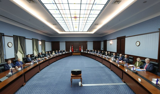 AK Parti MYK toplantısında ziyafet! Erdoğan ve yöneticilere 17 çeşit yemek ikram edildi - Resim: 0