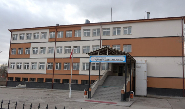 Aksaray'da öğretmenin çocuğu darp ettiği iddiası! 'Vurmayın' dedi diye dayak yedi - Resim: 0