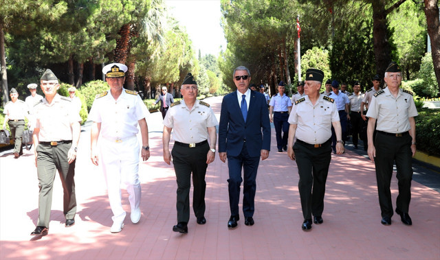 Hulisi Akar'dan açıklama: Müşterek Harekat Merkezi faaliyete başladı - Resim: 2