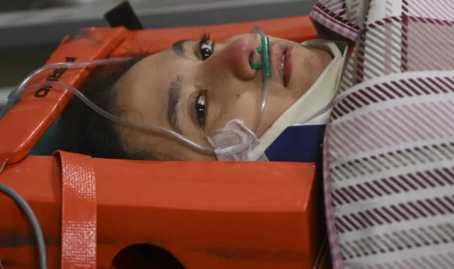 Doktorların açıklayamadığı kız! Aleyna Ölmez taburcu oldu, enkaz altında 11 günü böyle geçirmiş - Resim: 0