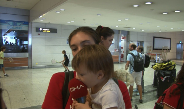 Naz Aydemir Akyol hem annelik yaptı hem de milli takım için savaştı - Resim: 2