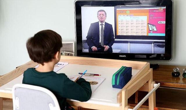 Canlı sınıf desteği devreye alınıyor! Milli Eğitim Bakanı Ziya Selçuk açıkladı - Resim: 1