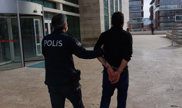 Duruşma çıkışı ortalık fena karıştı! Gözaltına alınanlar var - Resim: 0