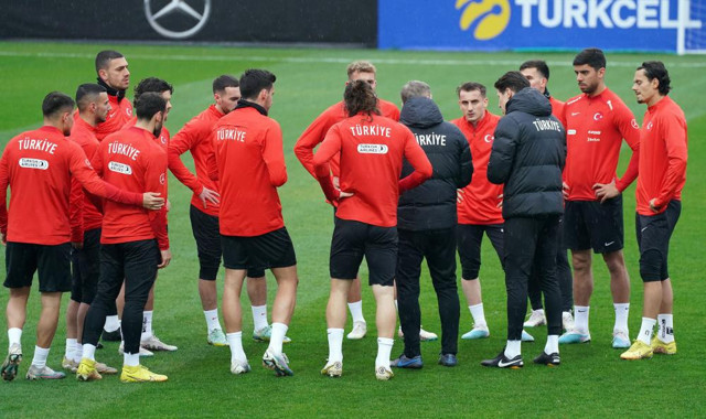 Türkiye deplasmanda Ermenistan'a konuk oluyor! Muhtemel 11'ler - Resim: 4