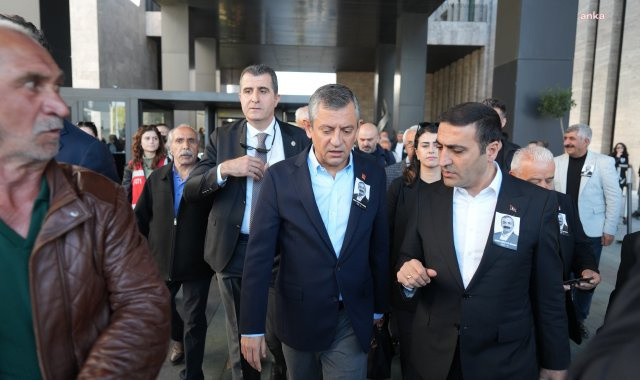 Kim bu Düdü Mehmet? Nevşin Mengü'den, saldırıya uğrayan Özgür Özel'e olay benzetme! - Resim: 0