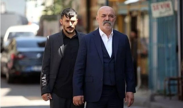 Çukur'un İdris Baba'sı Ercan Kesal'dan içki sofrası açıklaması 'Rakıdan korkmam' - Resim: 4