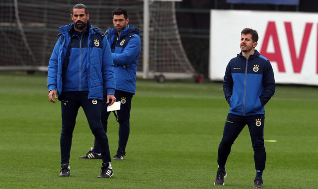 Fenerbahçe'de tüm yollar Erol Bulut'a çıkıyor! Yardımcıları da belli - Resim: 2