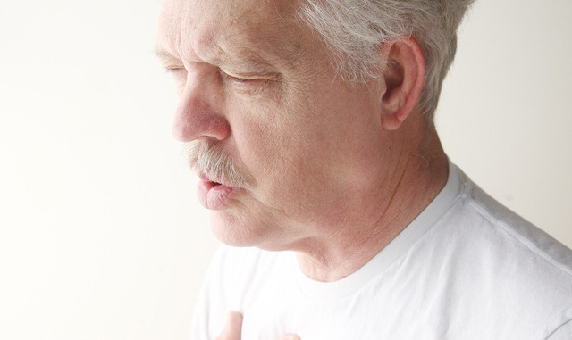 Etrafınızdaki kişilerin ölmek üzere olduğunu bu belirtilerle anlayabilirsiniz - Resim: 1