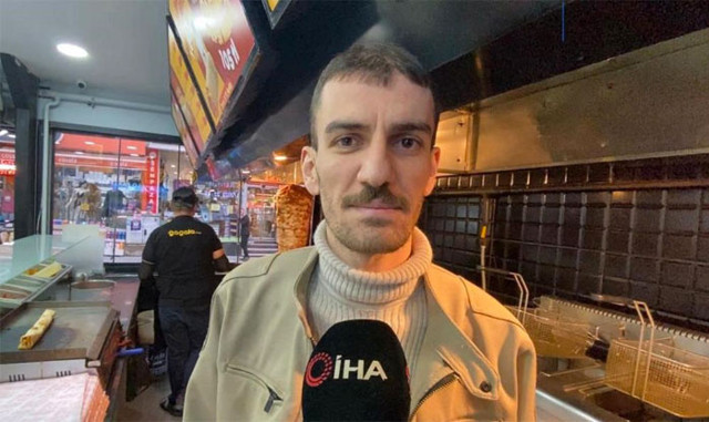 Karnını bir güzel doyurdu üstüne parasını geri aldı gerçek kameralara bakınca ortaya çıktı - Resim: 0