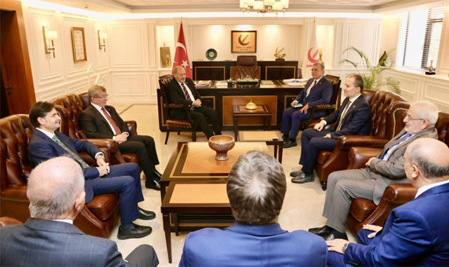 Ahmet Davutoğlu ile Fatih Erbakan görüştü Erbakan'dan seçim ittifakı açıklaması - Resim: 0