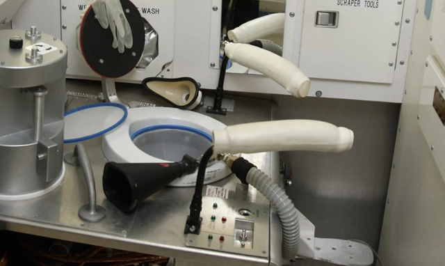 Astronot Alper Gezeravcı'dan tuvalet itirafı! Uzayda standartların dışında - Resim: 0