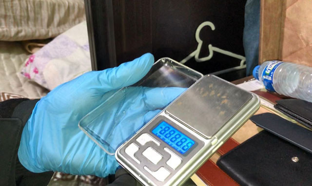 Böyle anne baba mı olur iğrençliklerine 9 yaşındaki çocuğu da alet ettiler  - Resim: 2