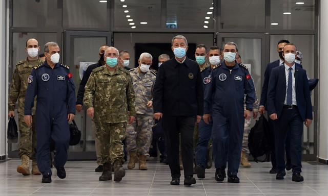 Hulusi Akar: Biri sözde bölge sorumlusu 7 terörist etkisiz hale getirildi - Resim: 1