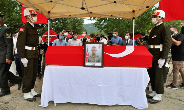 İngiltere’den Fırat Kalkanı bölgesindeki saldırıya kınama - Resim: 0