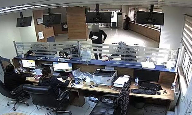 Emniyet'ten e-Devlet şifresi uyarısı! Şifresini çaldılar dublörüyle arsasını satacaklardı! - Resim: 0